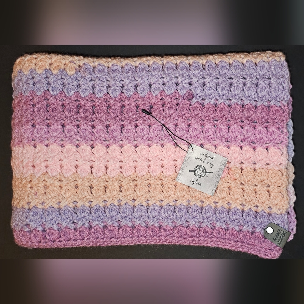 HANDMADE - Petals stroller blanket